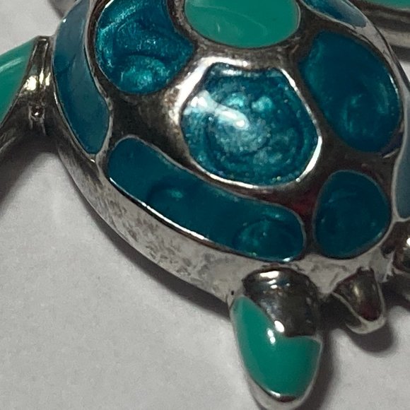 Cute Little Turtle Charm Pendant Necklace - Picture 6 of 14